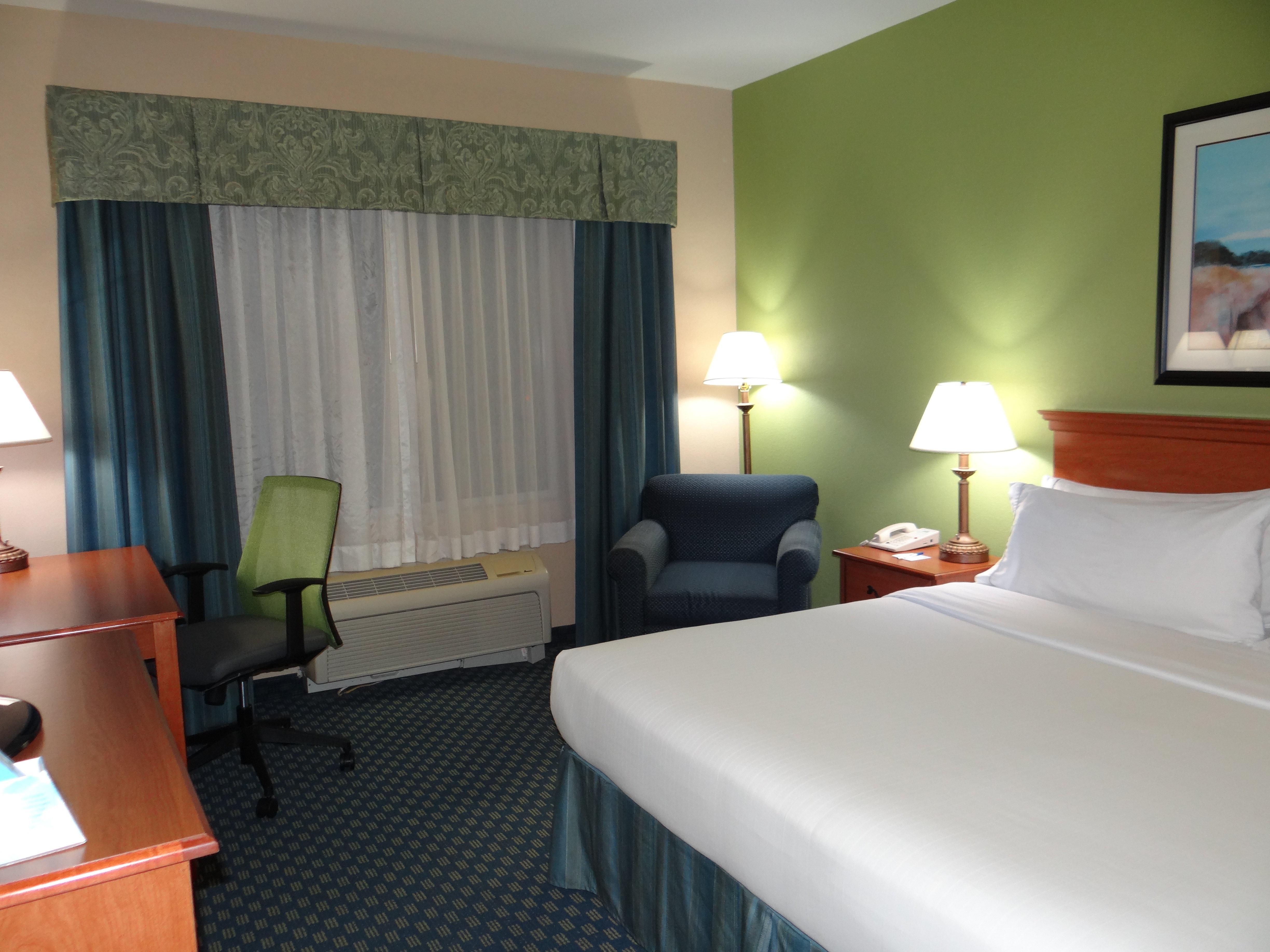 Holiday Inn Express Hotel & Suites Salisbury - Delmar, An Ihg Hotel Exterior photo